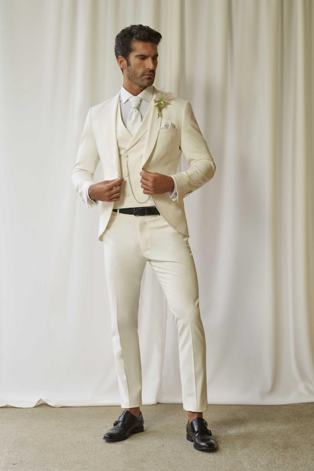  Produto: FATO20014, Categoria: Fatos de noivo, Ano: 2025, Marca João Vilas Boas