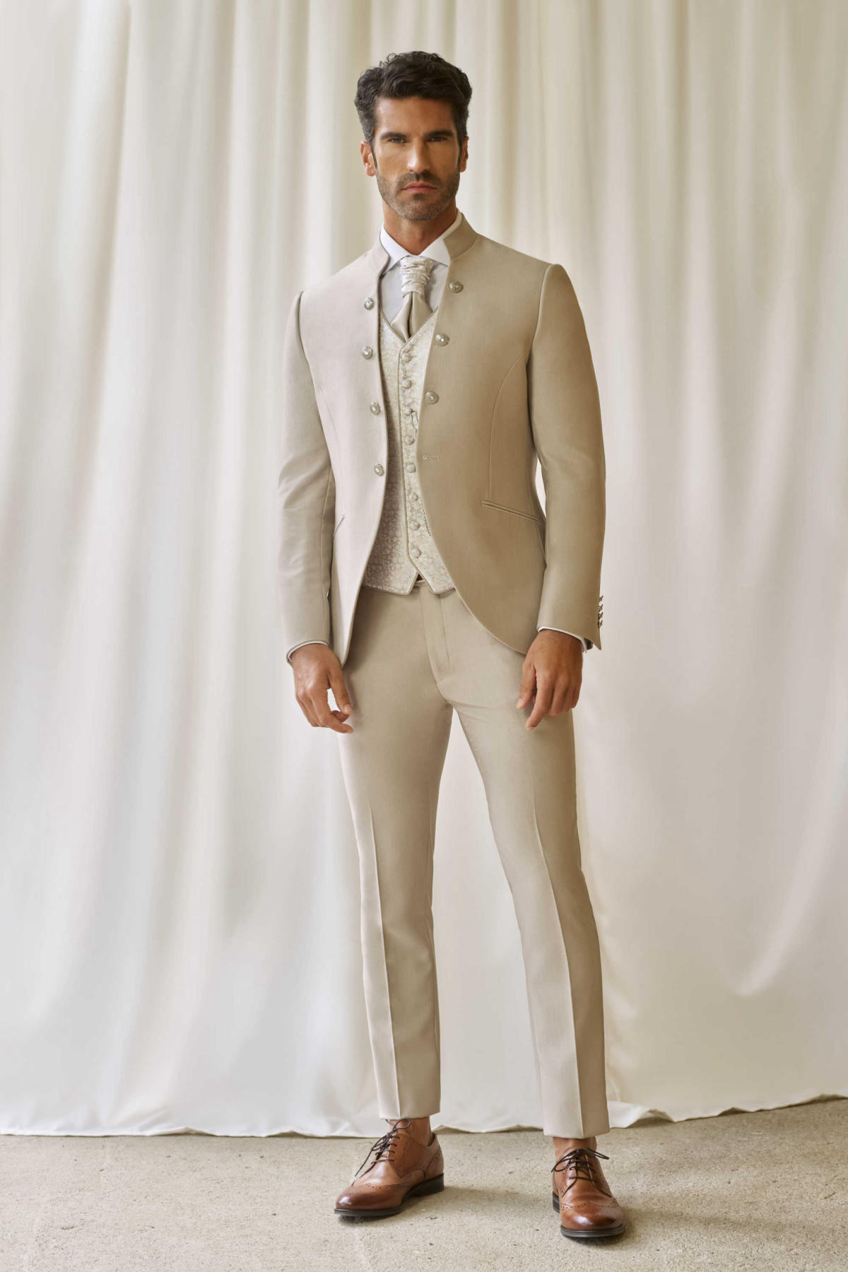  Produto: FATO20034, Categoria: Fatos de noivo, Ano: 2025, Marca João Vilas Boas