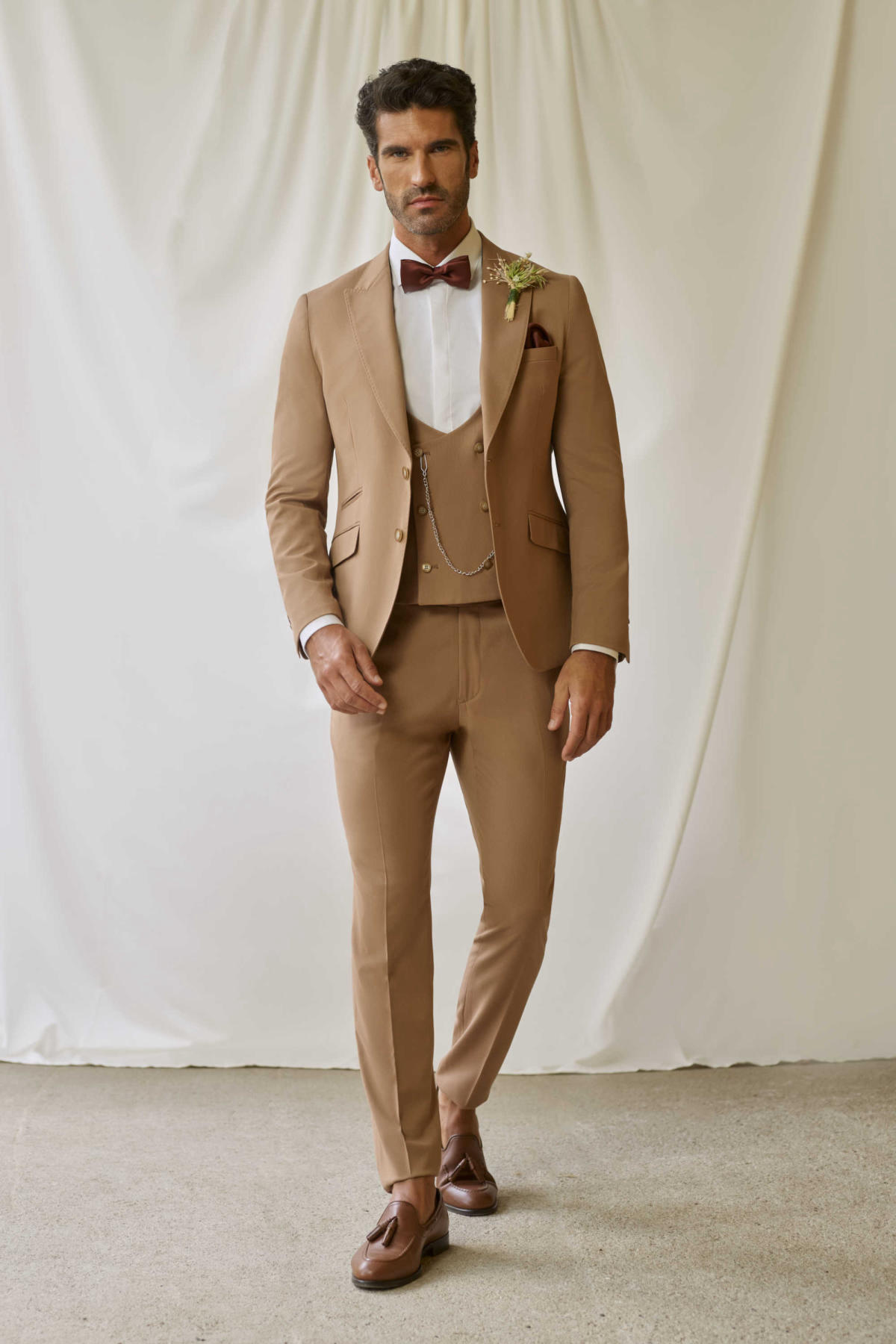  Produto: FATO20134, Categoria: Fatos de noivo, Ano: 2025, Marca João Vilas Boas