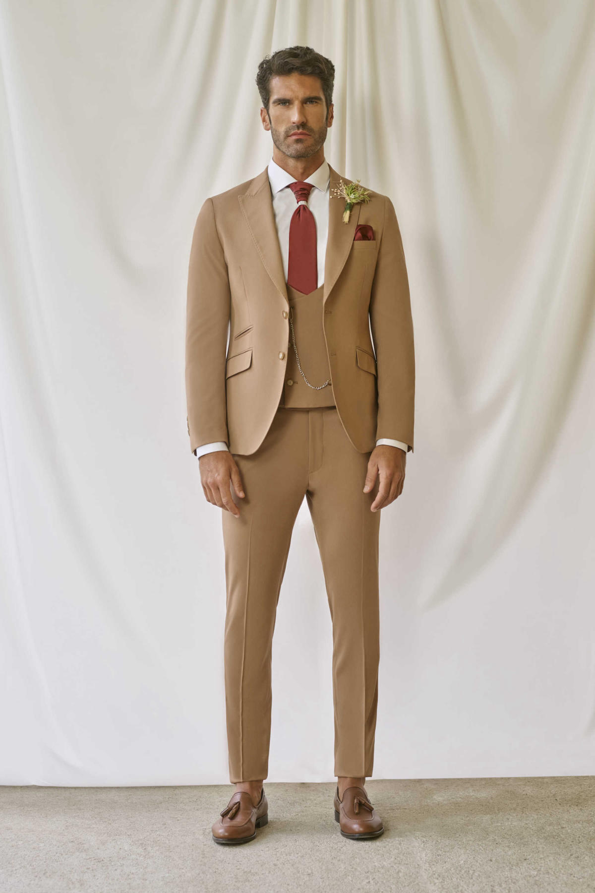  Produto: FATO20134, Categoria: Fatos de noivo, Ano: 2025, Marca João Vilas Boas