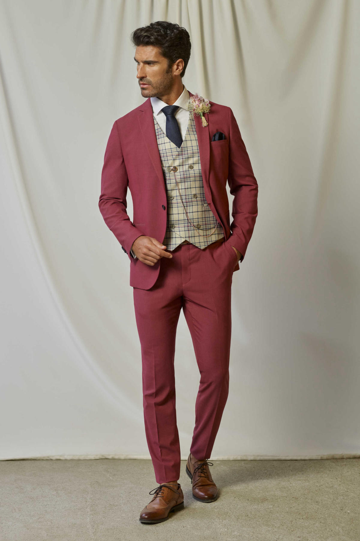  Produto: fato20204, Categoria: Fatos de noivo, Ano: 2025, Marca João Vilas Boas