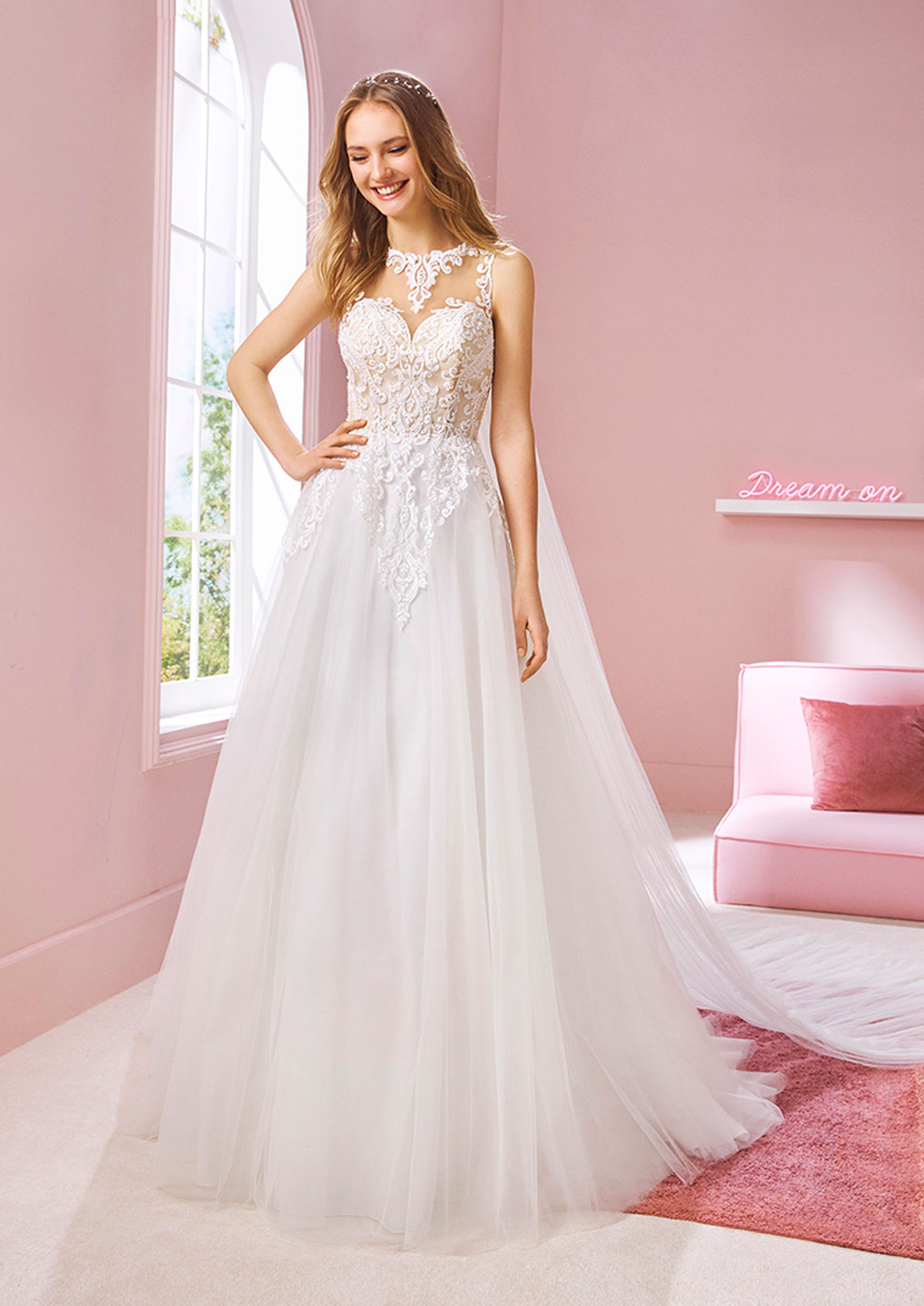  Produto: Alanis, Categoria: Vestidos de Noiva, Ano: 2020, Marca White One