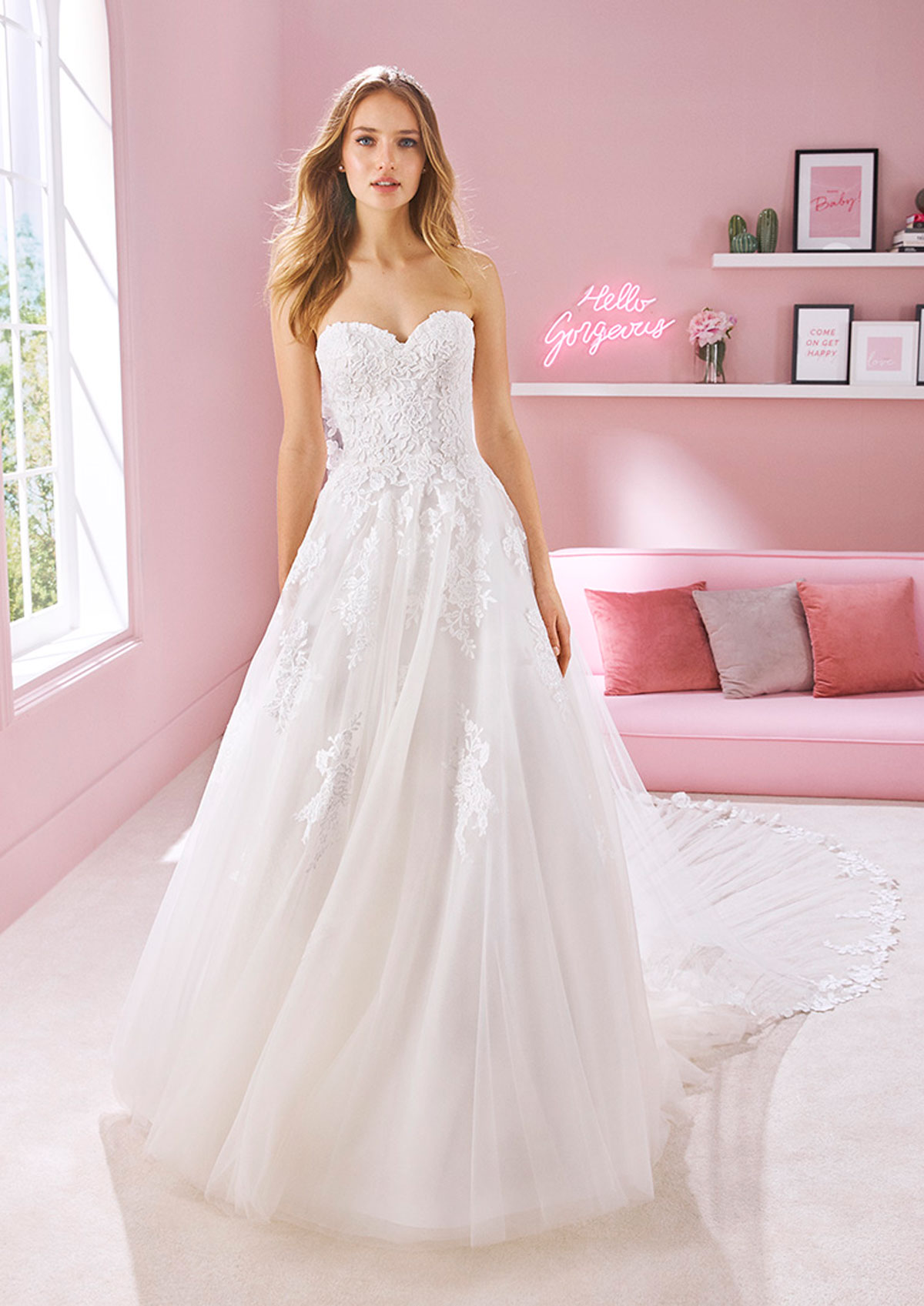  Produto: Chelsea, Categoria: Vestidos de Noiva, Ano: 2020, Marca White One