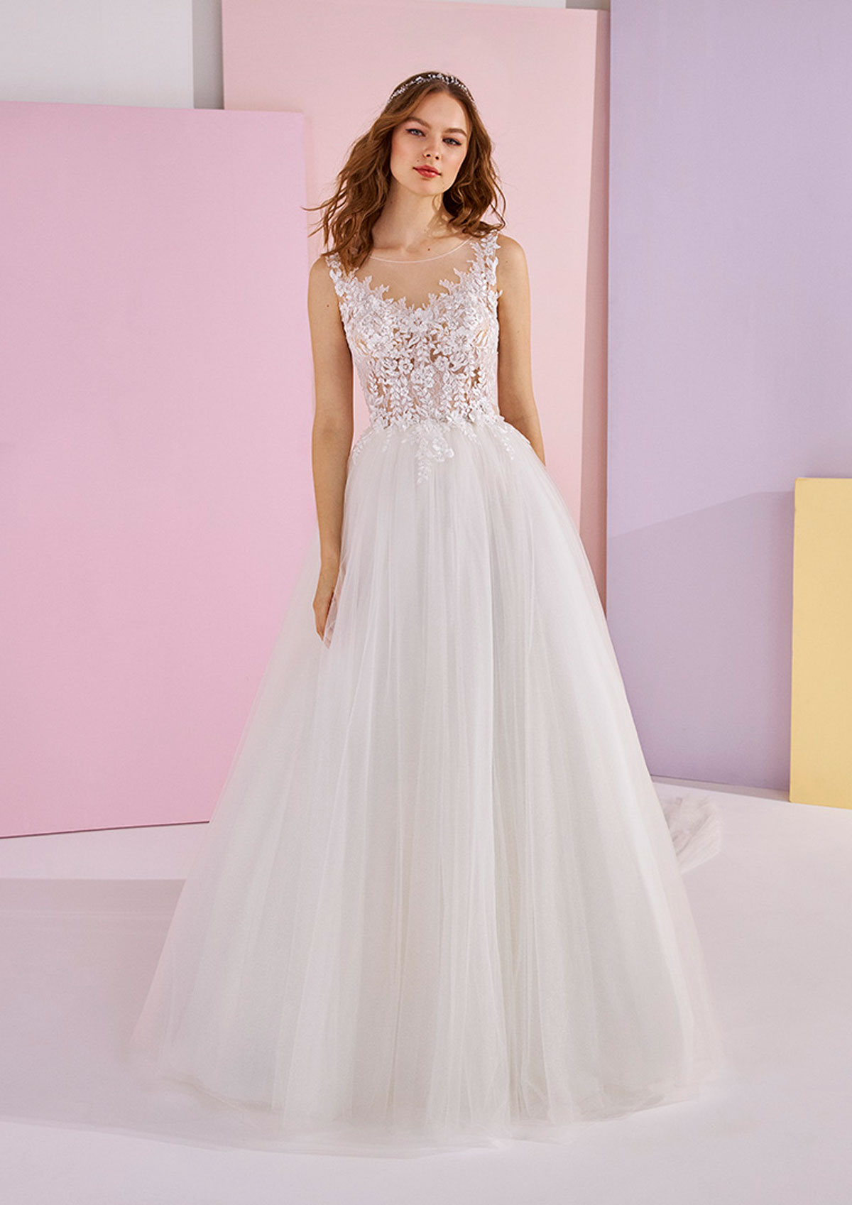  Produto: Elle, Categoria: Vestidos de Noiva, Ano: 2020, Marca White One
