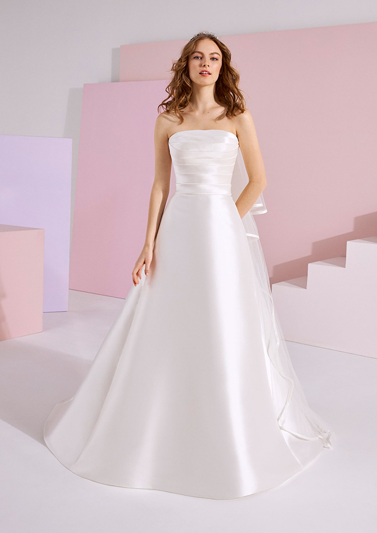  Produto: Indie, Categoria: Vestidos de Noiva, Ano: 2020, Marca White One