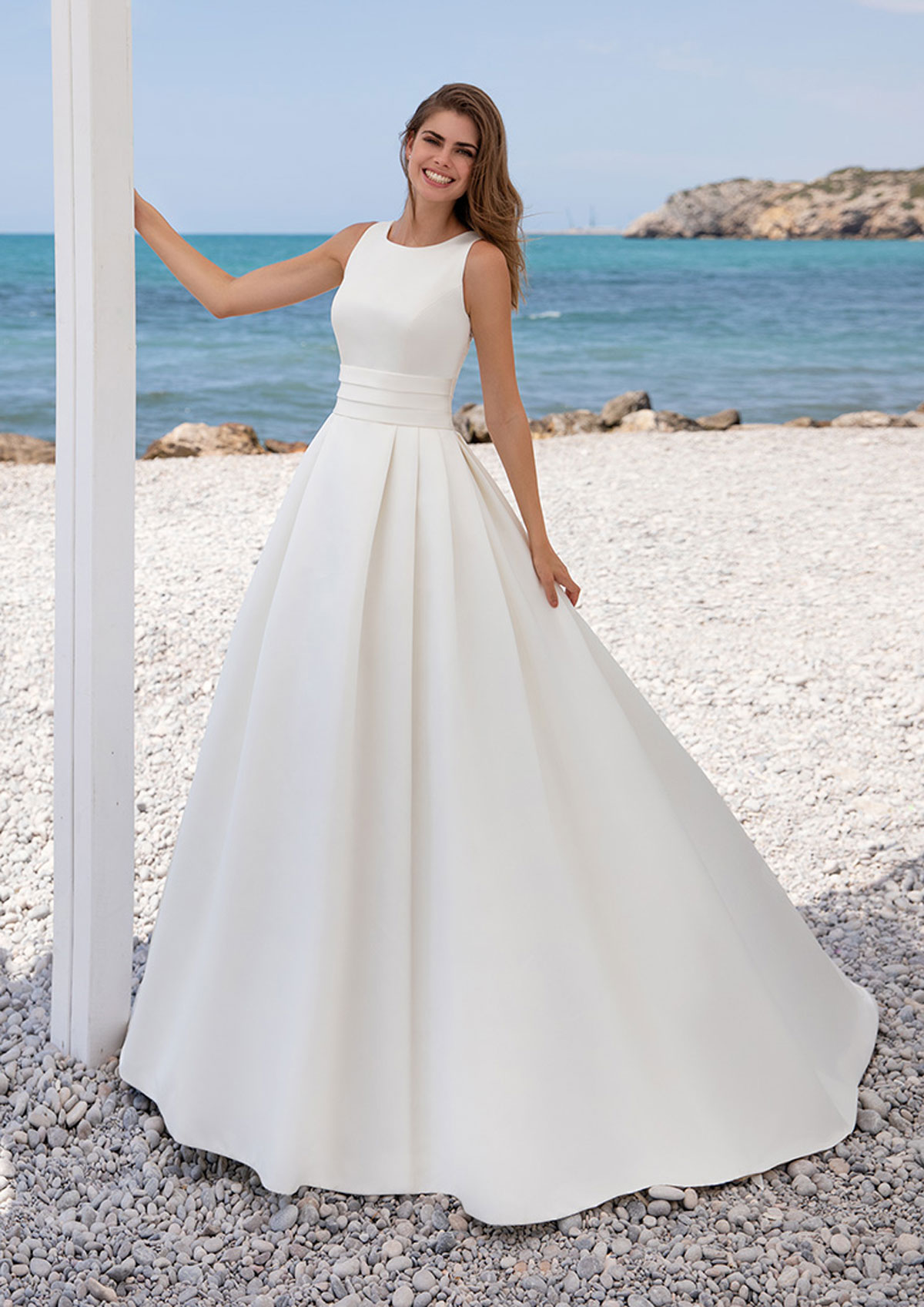  Produto: Lia, Categoria: Vestidos de Noiva, Ano: 2020, Marca White One