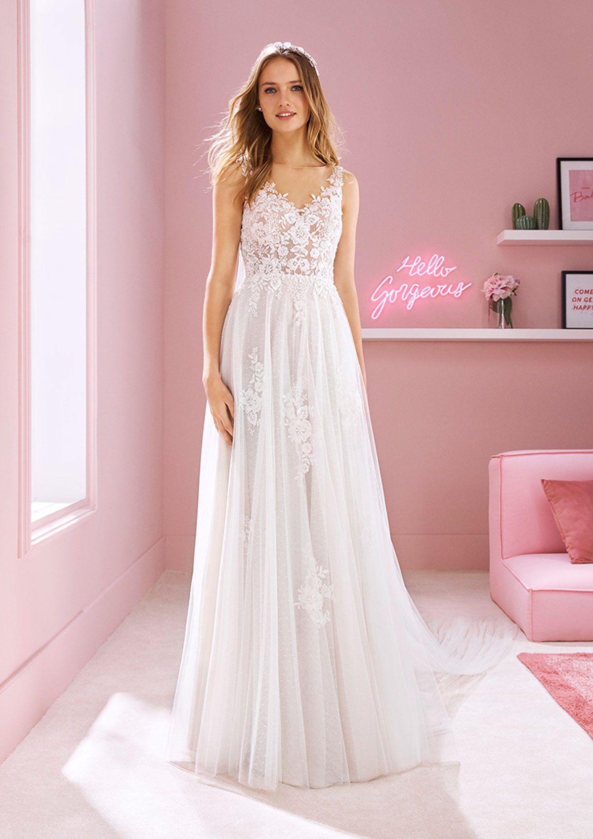  Produto: Megan, Categoria: Vestidos de Noiva, Ano: 2020, Marca White One