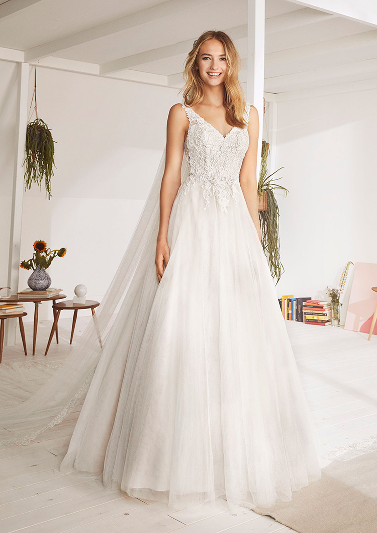  Produto: Othenia, Categoria: Vestidos de Noiva, Ano: 2020, Marca White One