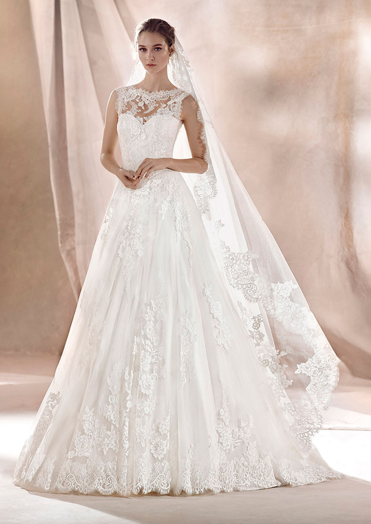  Produto: Sara, Categoria: Vestidos de Noiva, Ano: 2020, Marca White One