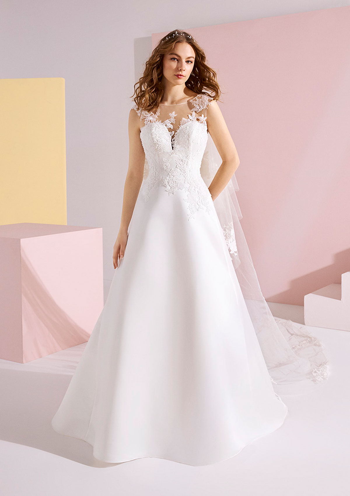  Produto: tatyana, Categoria: Vestidos de Noiva, Ano: 2020, Marca White One
