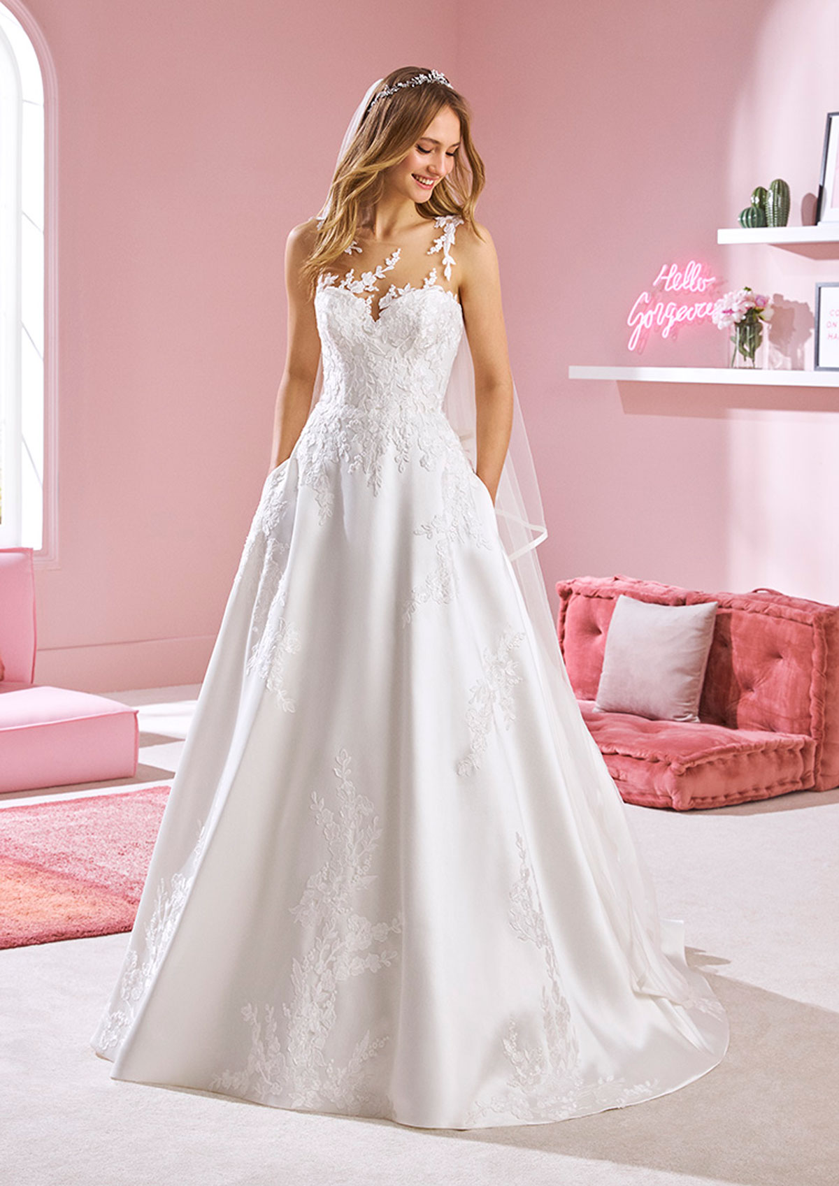  Produto: Zuzu, Categoria: Vestidos de Noiva, Ano: 2020, Marca White One