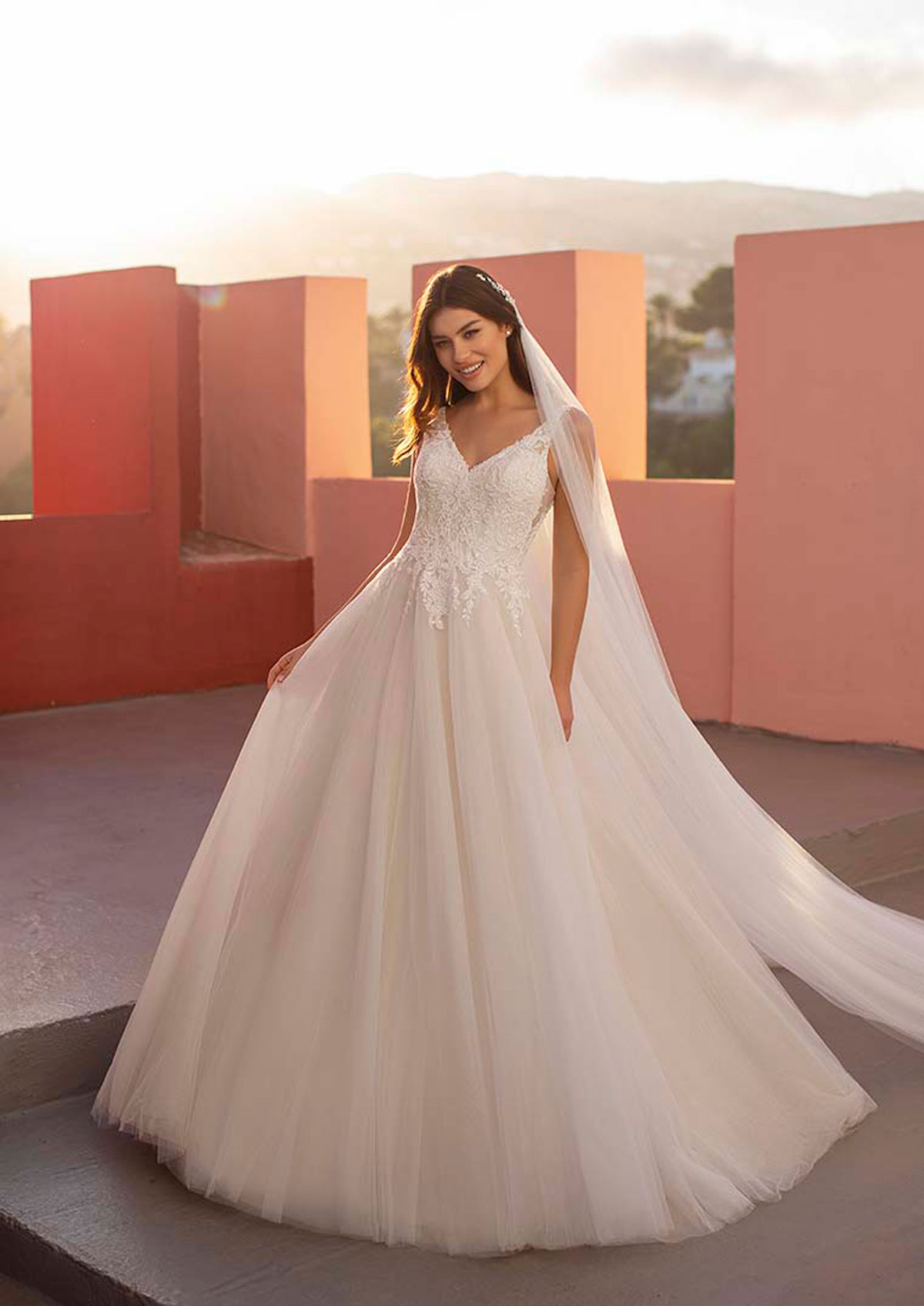  Produto: Othenia, Categoria: Vestidos de Noiva, Ano: 2021, Marca White One