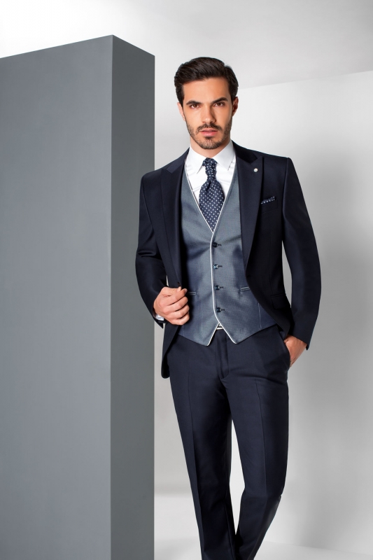  Produto: COR 1 Eternal, Categoria: Fatos de noivo, Ano: 2019, Marca Roberto Vicentti