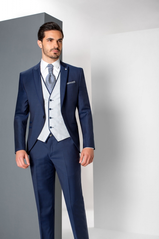  Produto: COR 5 Eternal, Categoria: Fatos de noivo, Ano: 2019, Marca Roberto Vicentti