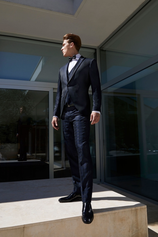  Produto: COR 27 Wedding, Categoria: Fatos de noivo, Ano: 2019, Marca Roberto Vicentti