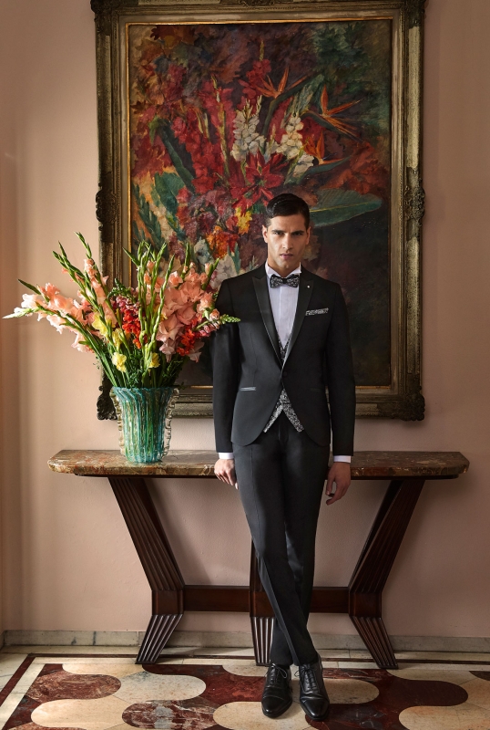  Produto: COR 2 Cerimonia, Categoria: Fatos de noivo, Ano: 2019, Marca Thomas Pina