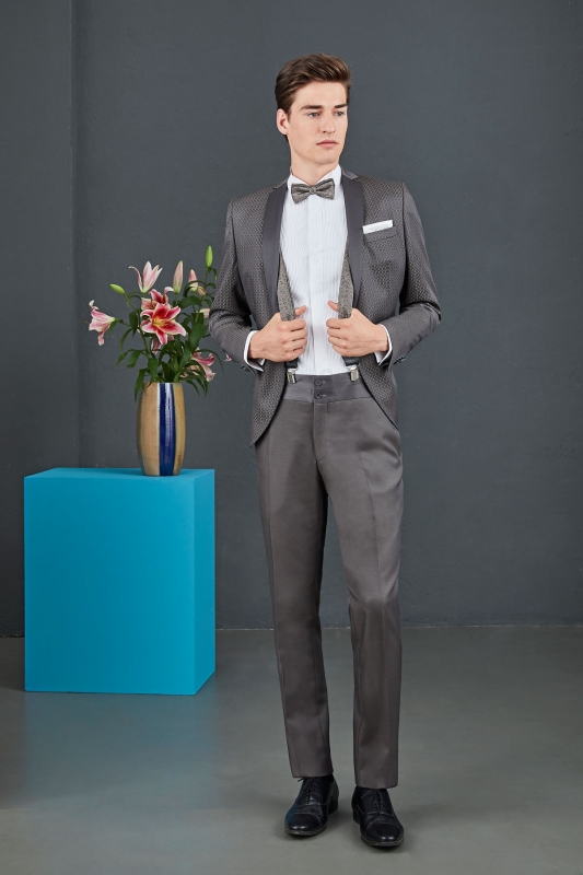  Produto: COR 12 Cerimonia, Categoria: Fatos de noivo, Ano: 2019, Marca Thomas Pina