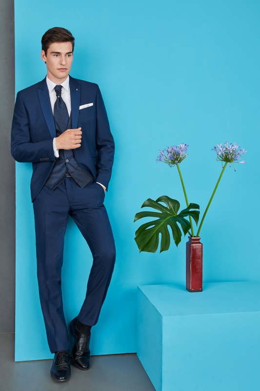  Produto: COR 22 Cool, Categoria: Fatos de noivo, Ano: 2019, Marca Thomas Pina