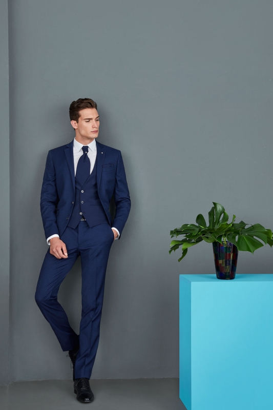  Produto: COR 60 Cool, Categoria: Fatos de noivo, Ano: 2019, Marca Thomas Pina