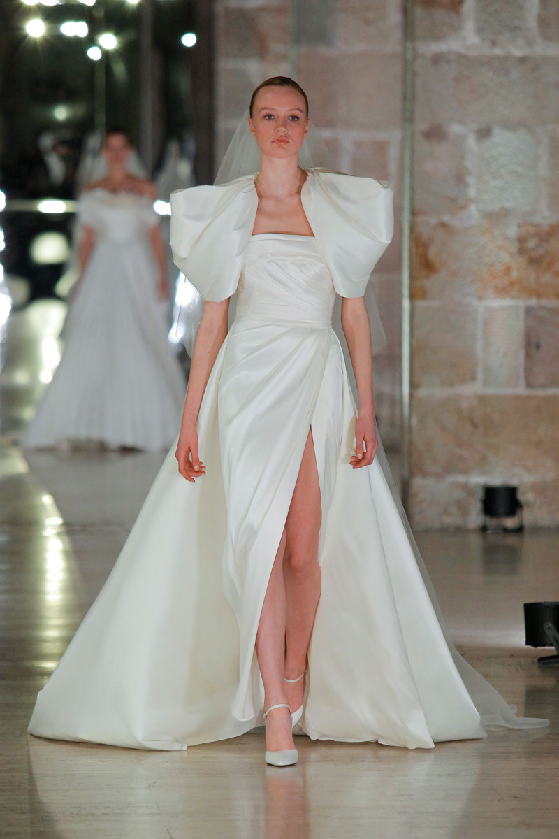Imagem do Post: Elie Saab 2024 da categoria Vestidos de Noiva
