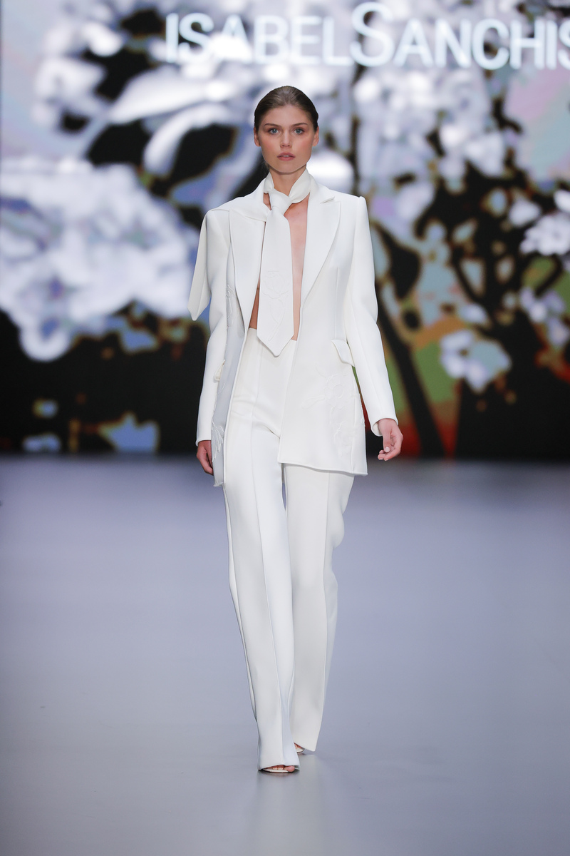 Imagem do Post: Isabel Sanchis coleção 2025 da categoria Eventos