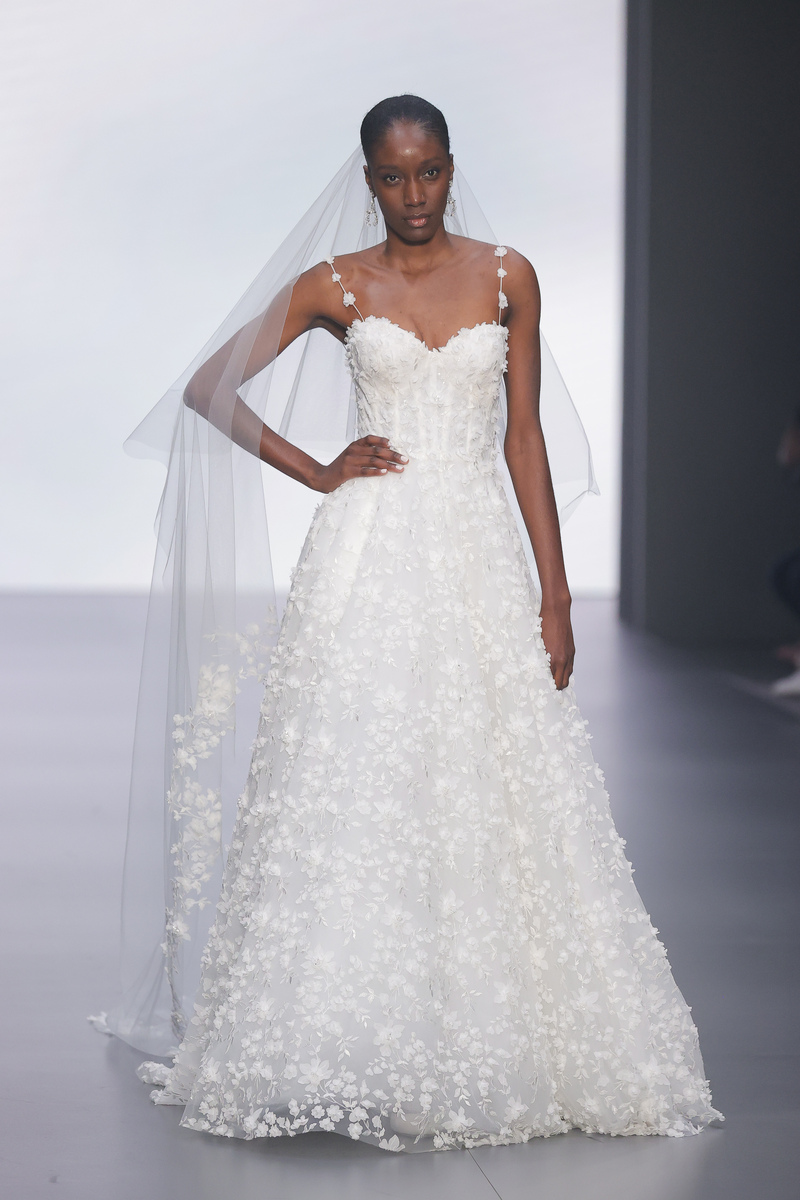 Imagem do Post: Caroline Castigliano coleção 2025 da categoria Eventos