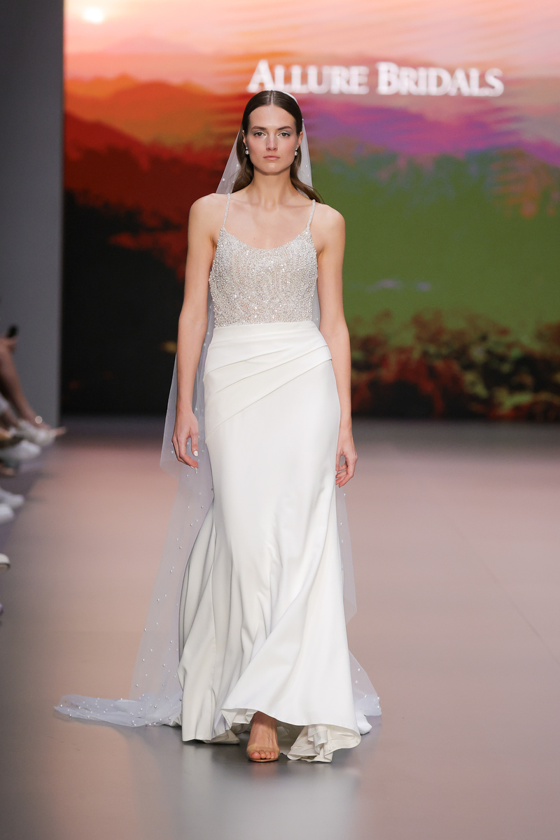 Imagem do Post: Allure Bridals coleção 2025 da categoria Eventos