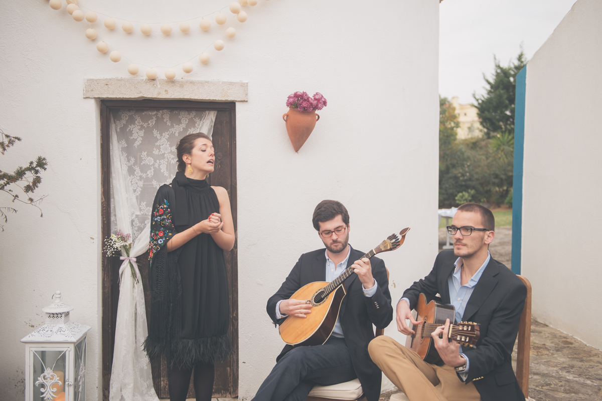 Loja: Fados Fora de Portas - Imagem de Destaque