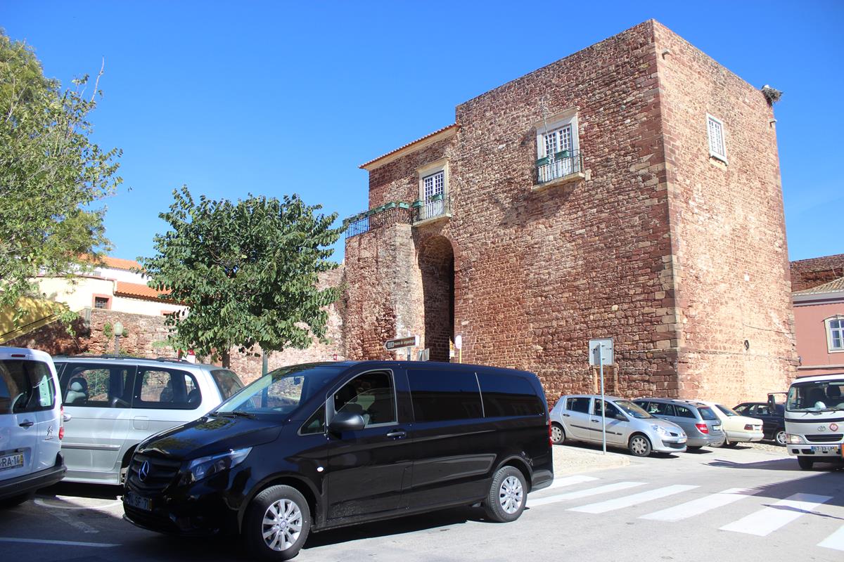 Imagem do casamento de Emily e Henry