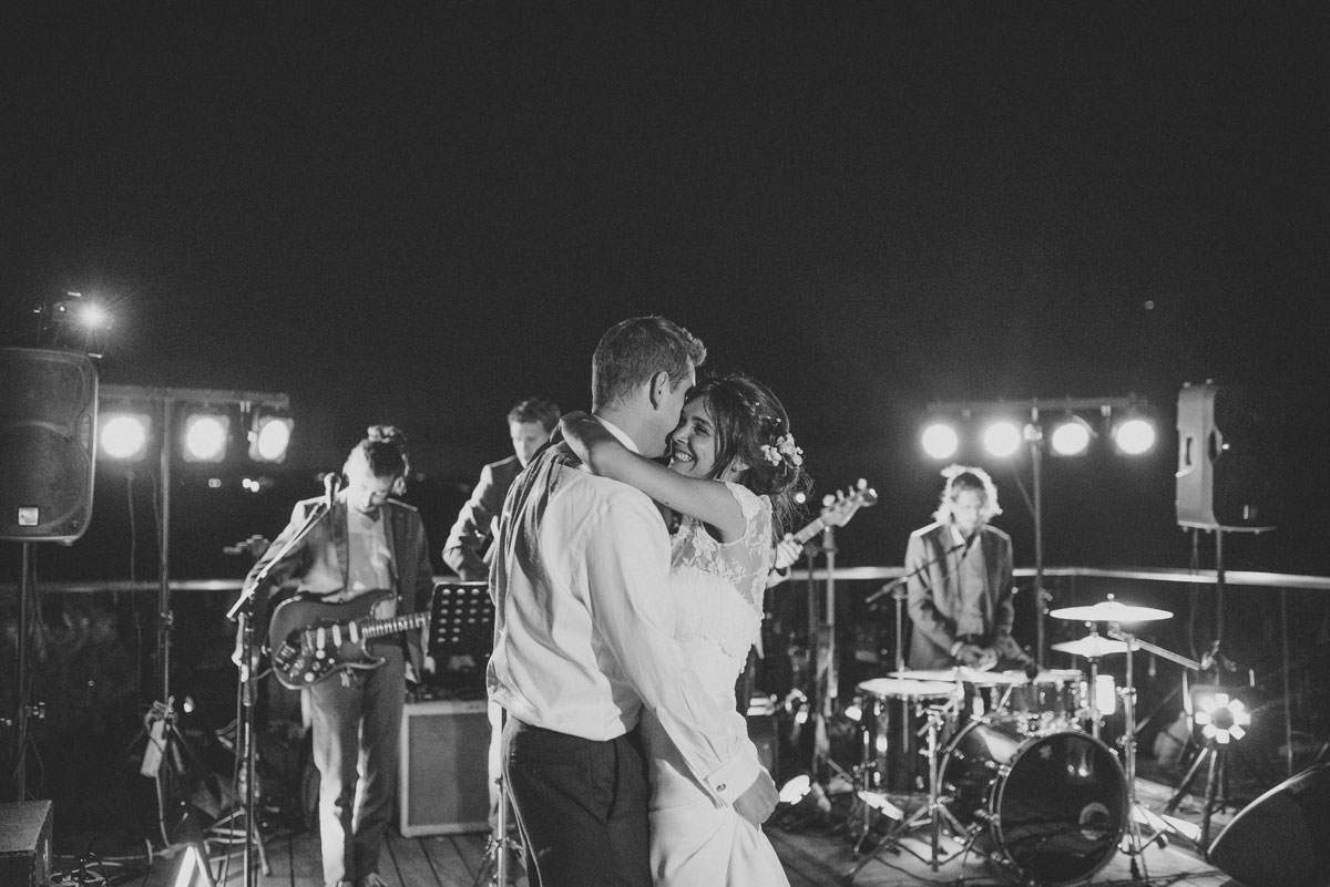 Imagem de destaque casamento de Suzannah e Luke