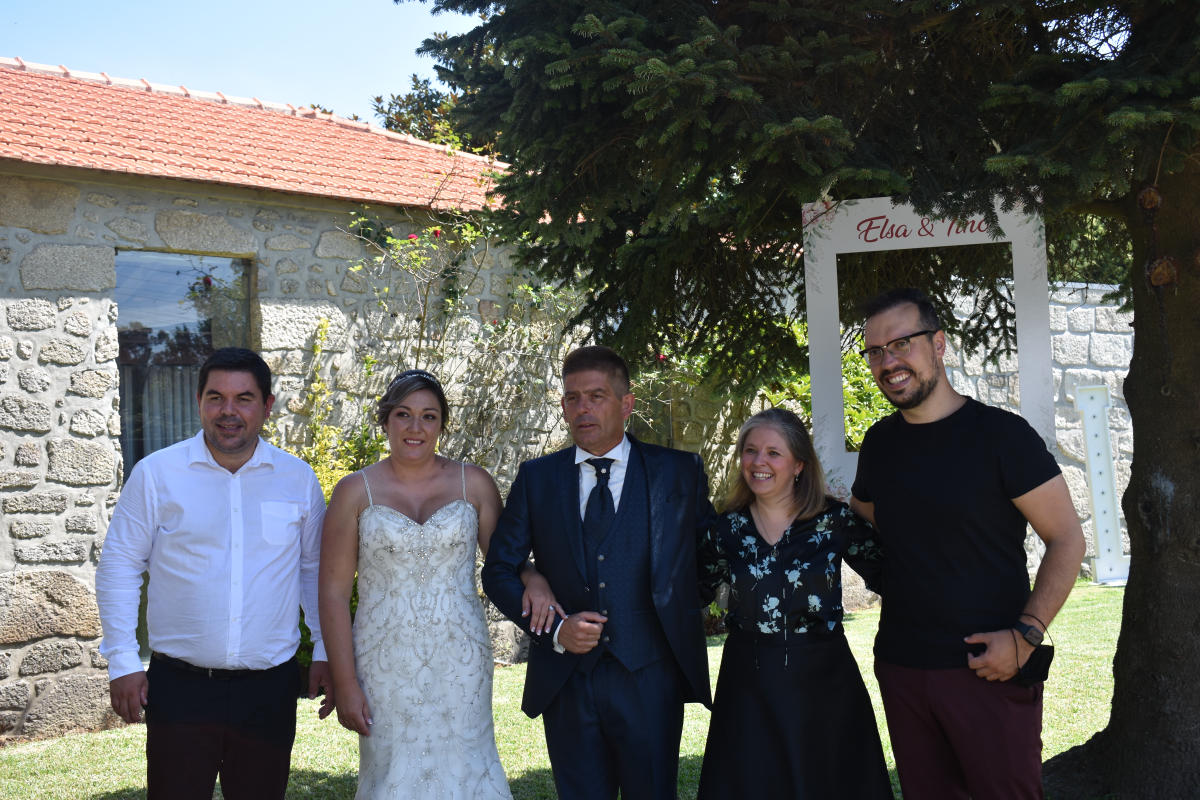 Imagem do casamento de Elsa e Tino